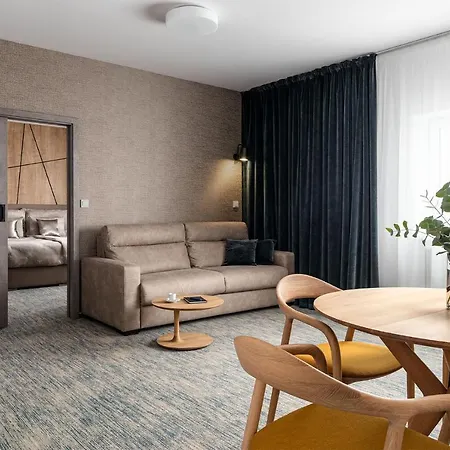 Apartahotel Osvit 4*
