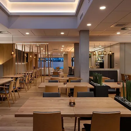 Osvit Aparthotel 4*