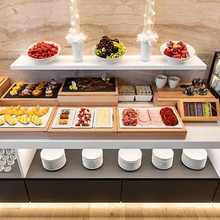 Osvit Apartahotel 4*