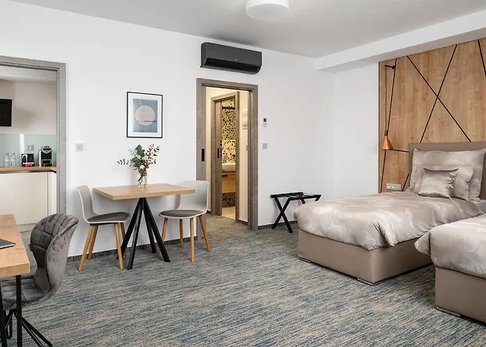 Aparthotel Osvit 4*